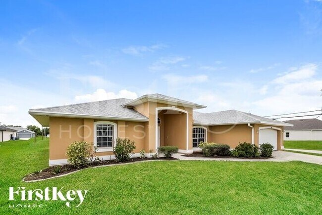 Foto del edificio - 2708 NW 1st St