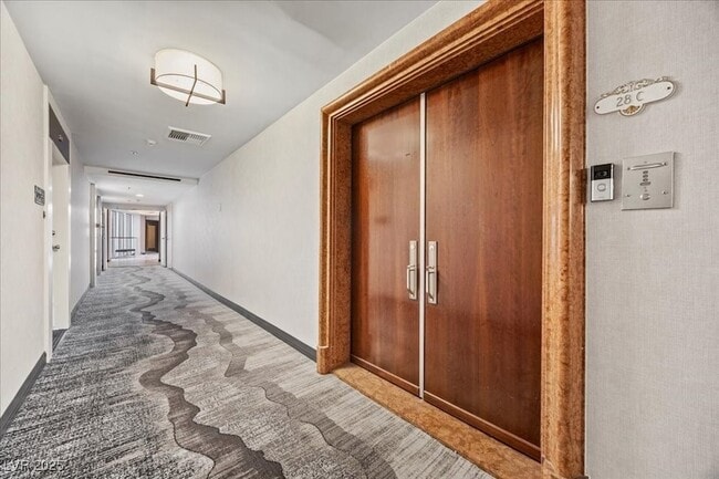 Foto del edificio - 3111 Bel Air Dr