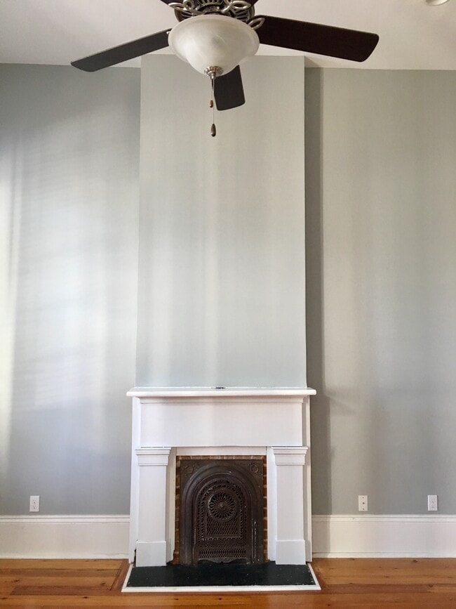 Fireplace in Living Room - 624 1st St