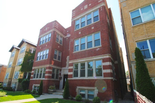 4940 N Kimball Ave Unit 4940-1, Chicago, IL 60625  