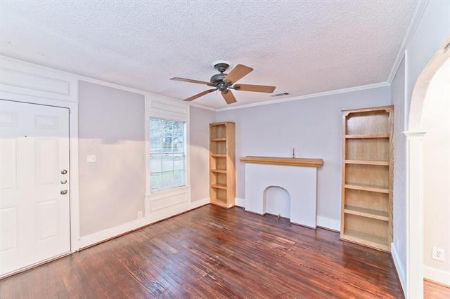 Building Photo - 6020 Llano Ave