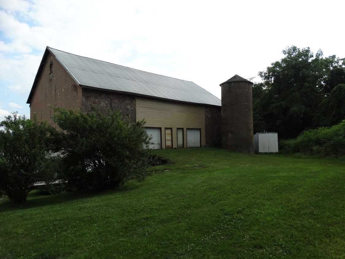 Foto del edificio - 330 Shiloh Rd