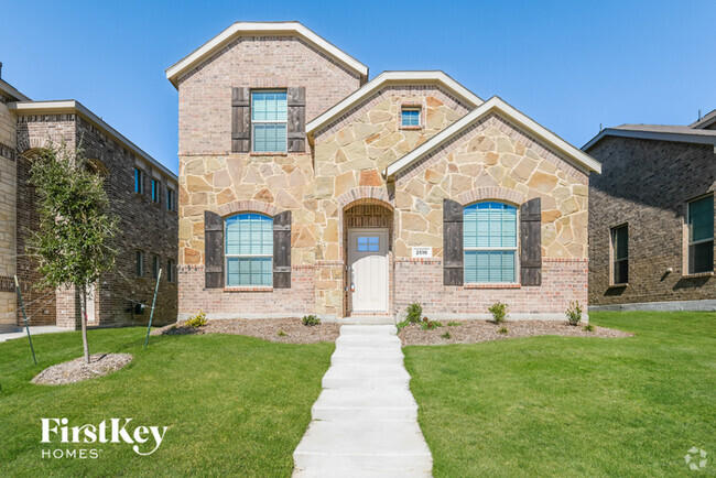 Building Photo - 2516 Northcote Dr