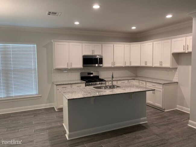 Building Photo - 3 br, 2 bath House - 454 Lake Breeze Dr.