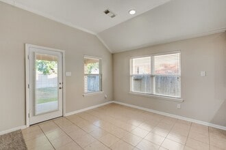 Building Photo - 7219 Palmito Ranch Dr