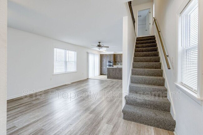 Building Photo - 3236 Highland Ave