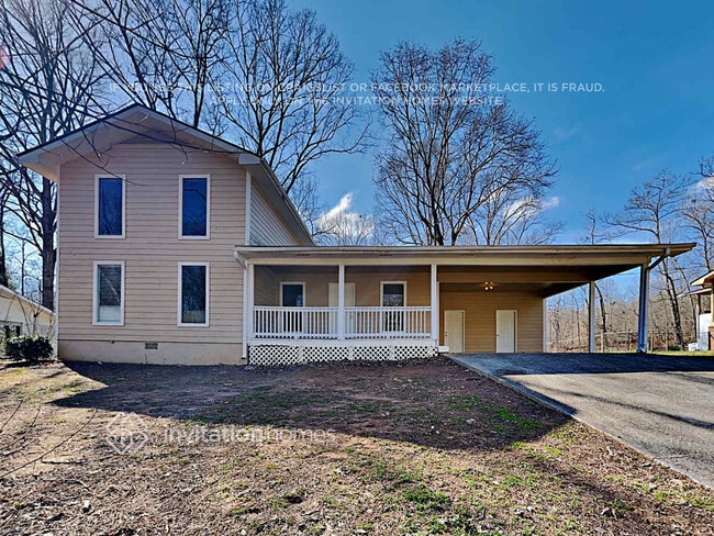 Building Photo - 3848 Chattahoochee Dr