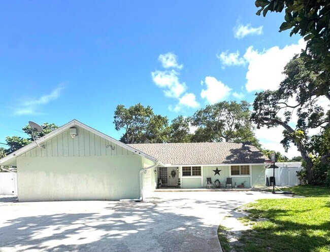 Foto del edificio - 2518 Ranch House Rd