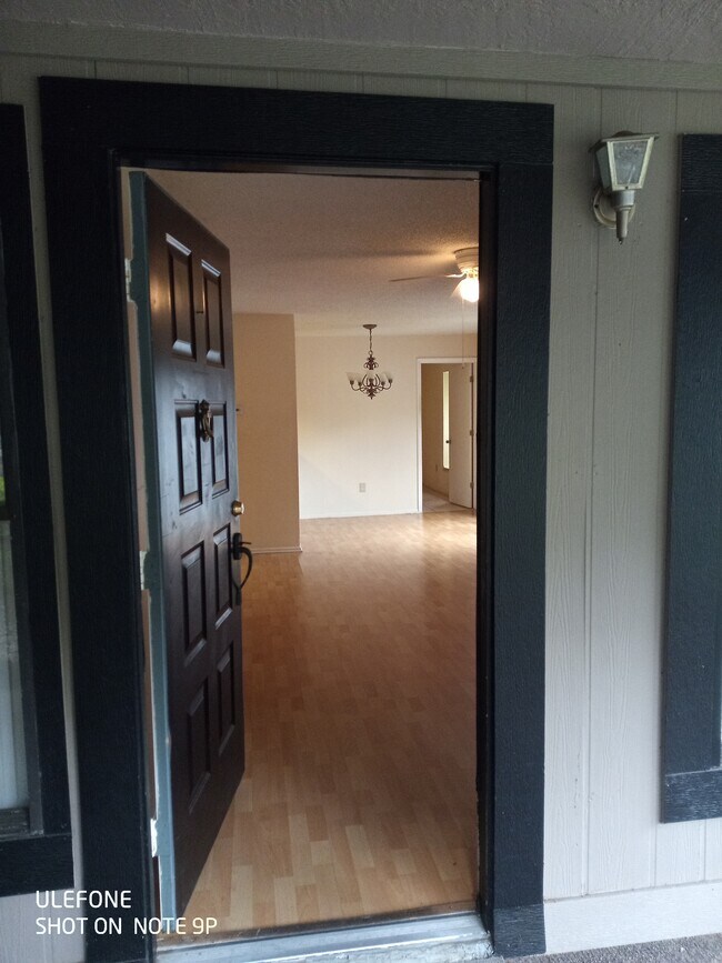 Foto del edificio - 14733 Norwood Oaks Dr