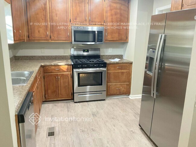 Foto del edificio - 1021 Coker Cir NW