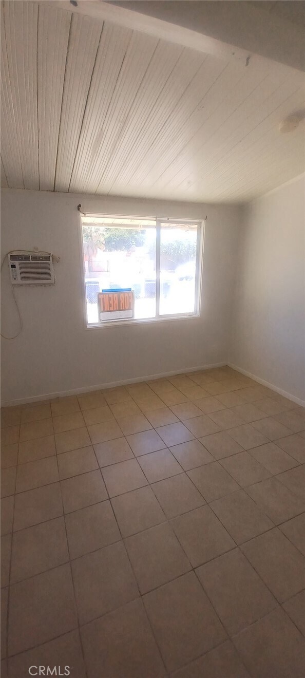 Foto del edificio - 45541 Gadsden Ave