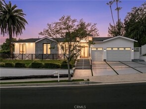 Building Photo - 4635 Brewster Dr