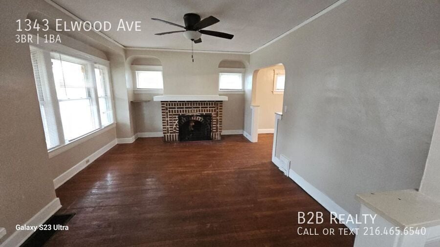 Primary Photo - 1343 Elwood Rd