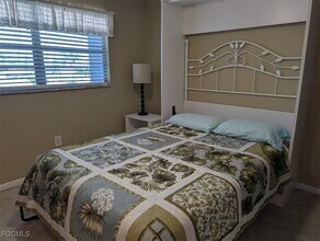 Building Photo - 4940 Vincennes St