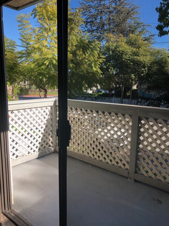 Downstairs Balcony - 1660 Franklin St