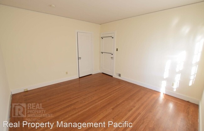 Foto del edificio - 3 br, 1 bath House - 444 Boynton Avenue
