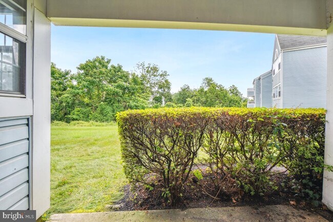 Foto del edificio - 8601 Falls Run Rd