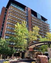 Building Photo - 417 E Kiowa St