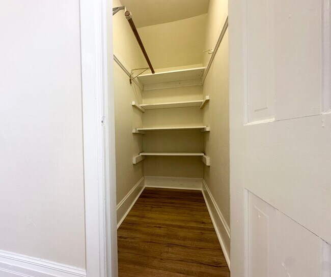 Foto del edificio - 1201 S 15th St