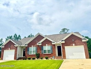 Building Photo - 2232 Brookville Dr