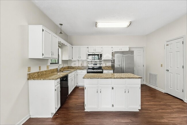 Building Photo - 924 Colo Cove