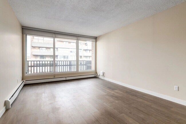 Photo du bâtiment - Chinook Gardens