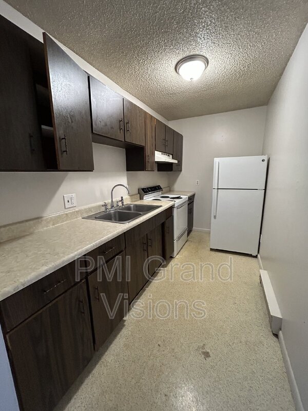 Foto del edificio - 24 W Buchanan Ave