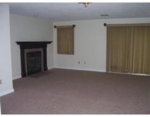 Foto del edificio - 43 Oakwood Ln