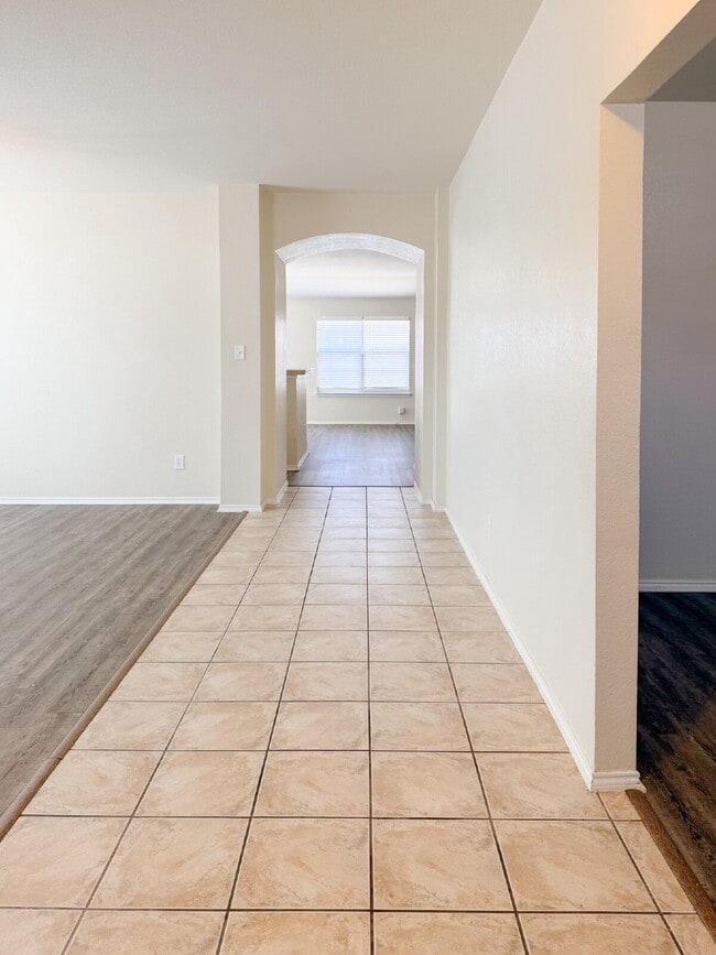 Building Photo - Charming 3-Bedroom, 2-Bath in Grand Prairie!