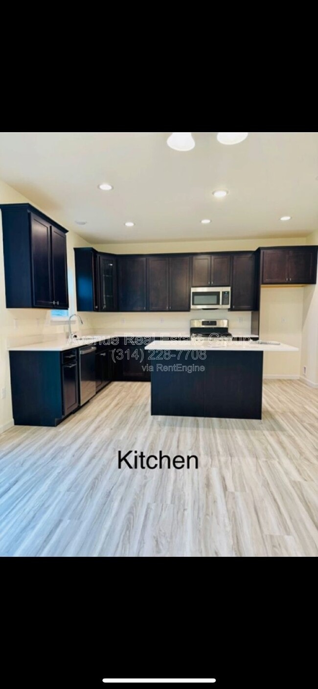 Foto del edificio - 928 Little Fieldstone Court