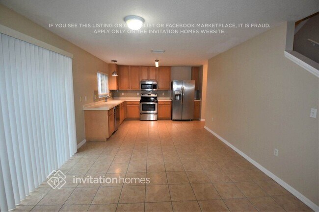 Foto del edificio - 6954 Lake Eaglebrooke Dr