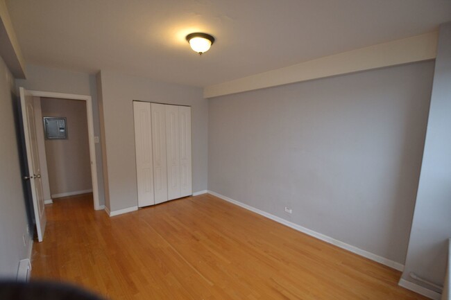 Foto del edificio - 4180 N Marine Dr