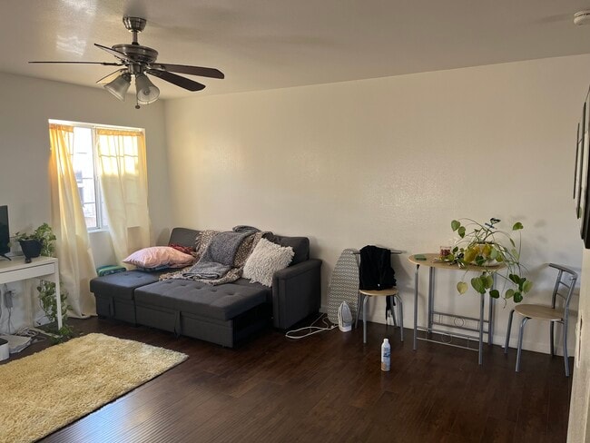 Building Photo - 1710 S Redondo Blvd