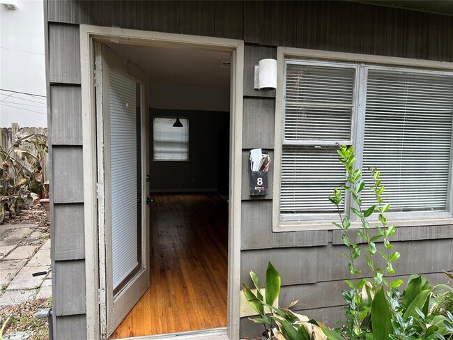 Building Photo - 2301 Norfolk St