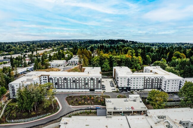 La ubicación del lago Windsor Totem ofrece conectividad de primer nivel con el centro de Kirkland. - Windsor Totem Lake