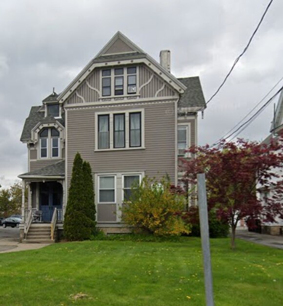 Primary Photo - 141 Front St
