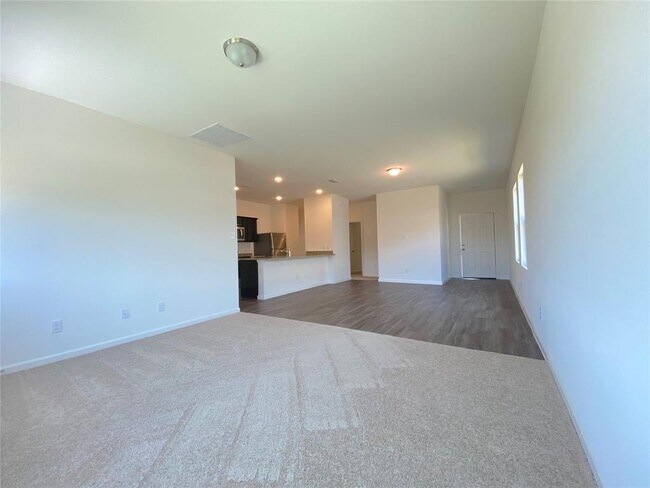 Building Photo - 812 Cedar Creek Dr