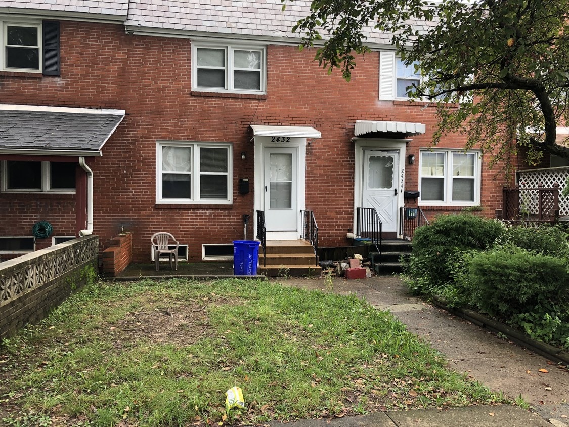 2432 Berryhill St, Harrisburg, PA 17104 Townhome Rentals in
