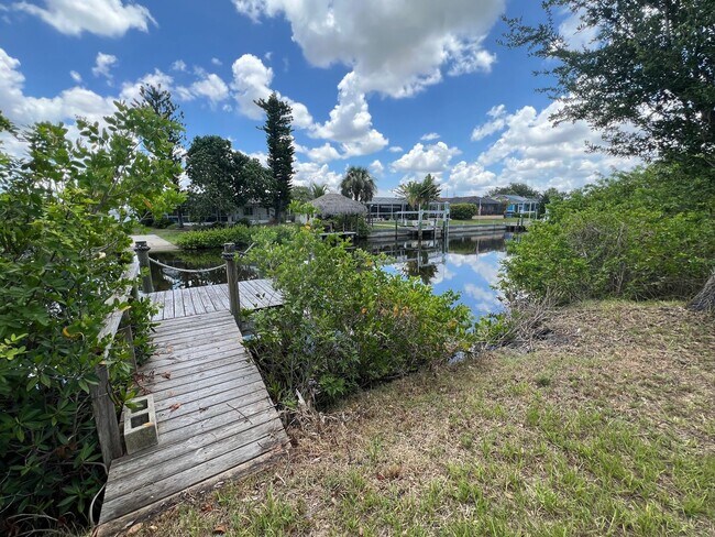 Building Photo - 18090 Avonsdale Cir