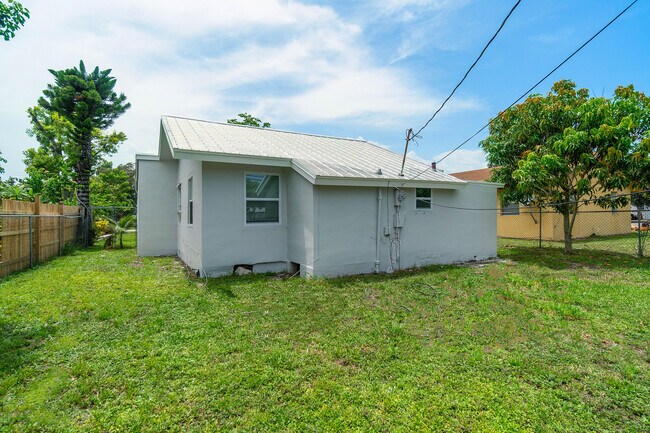 Foto del edificio - 137 SW 9th Ave