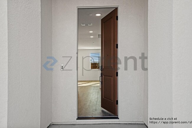 Foto del edificio - 412 Gold Coast Rd