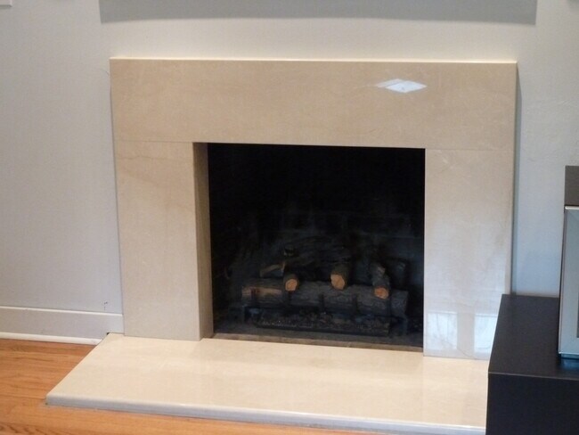 Foto del edificio - 90 Sasco Hill Terrace