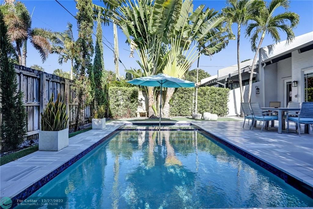 Foto principal - 1251 SE 2nd Ct