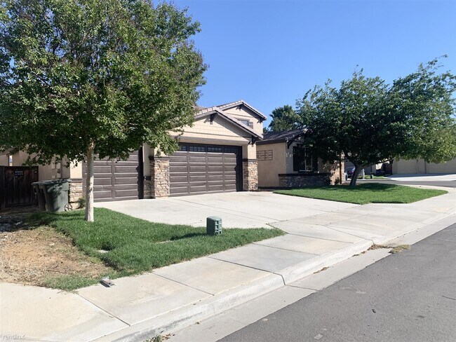 Foto del edificio - 6 br, 5 bath House - 505 Sparrow Lane