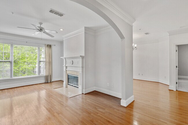 Foto del edificio - 4100 Paces Walk #3202, Vinings, GA 30339