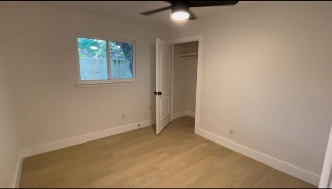 Building Photo - 1213 Lily Terrace