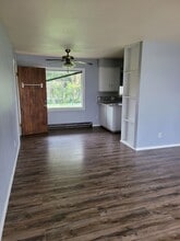 Building Photo - 2463 Laralee St