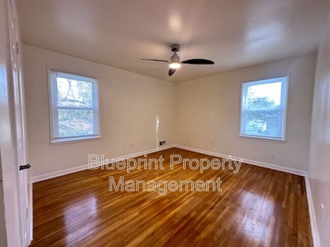 Building Photo - 6505 Avenue K
