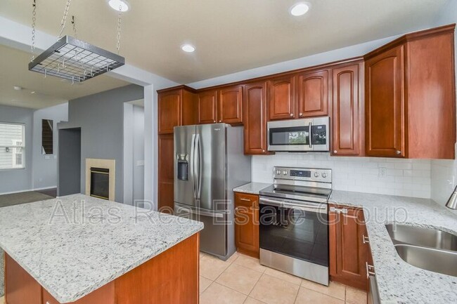 Building Photo - 6451 Stella Luna Dr