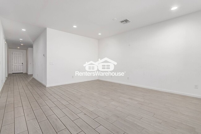 Building Photo - 6824 W Vly Vw Dr